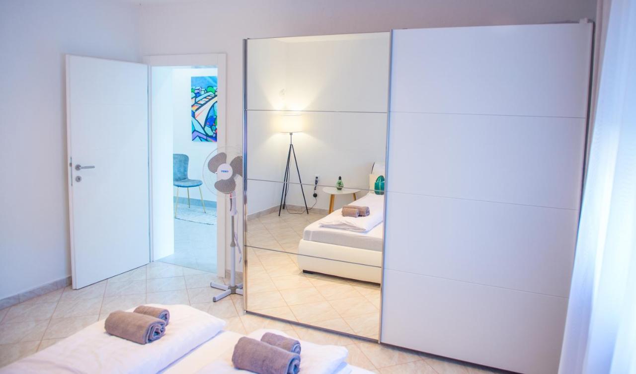 Villa Carpe Diem - With Private Pool Mostar Bagian luar foto